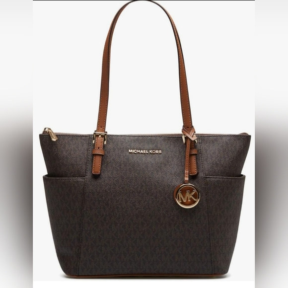 Michael Kors Handbags - EUC Michael Kors Jet Set East West Tote